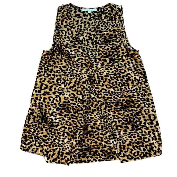 Daniel Rainn Women’s Leopard Print Sleeveless Top Blouse Size M Front Pleat Airy - Picture 4 of 7